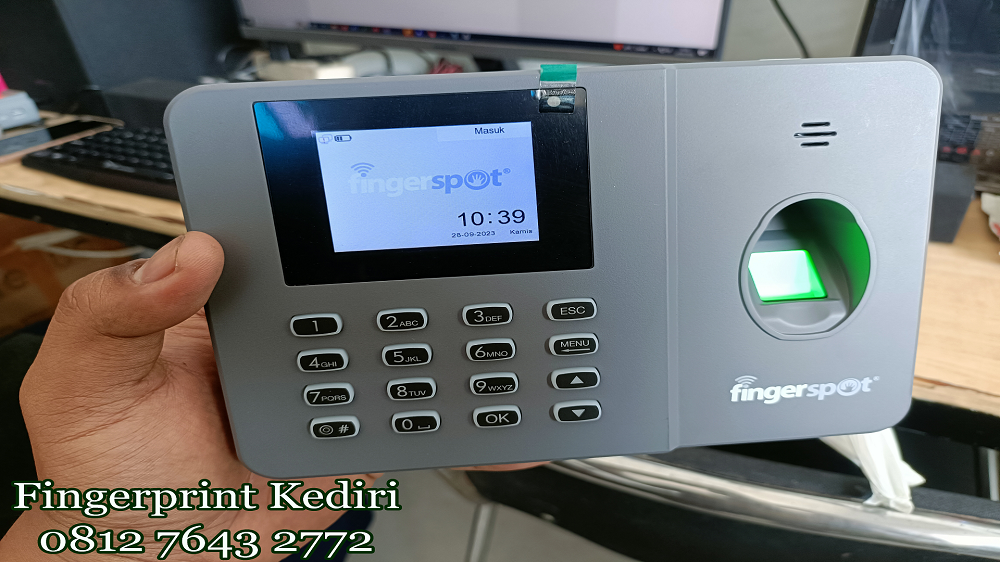 <p>Dengan adanya fingerprint ini tidak ada seseorang pun yang memiliki sidik jari yang sama seperti anda sehingga teknologi ini mempunyai tingkat keamanan yang cukup tinggi data atau dokumen penting yang sudah tersimpan tidak mudah diakses oleh sembarangan orang, fingerprint akan sangat bermanfaat bagi anda dalam menjaga kedisiplinan di tempat kerja, sekolah maupun organisasi lainnya.</p>